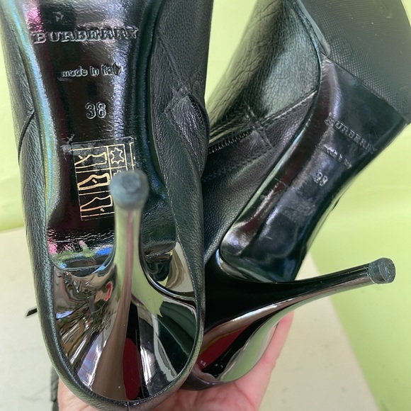 Vintage black Burberry leather booties with metallic heels - Picture 14 of 16